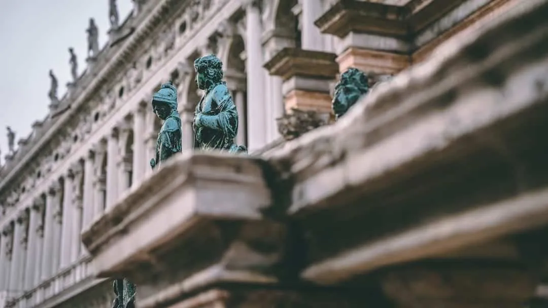 Photo Ancient statues